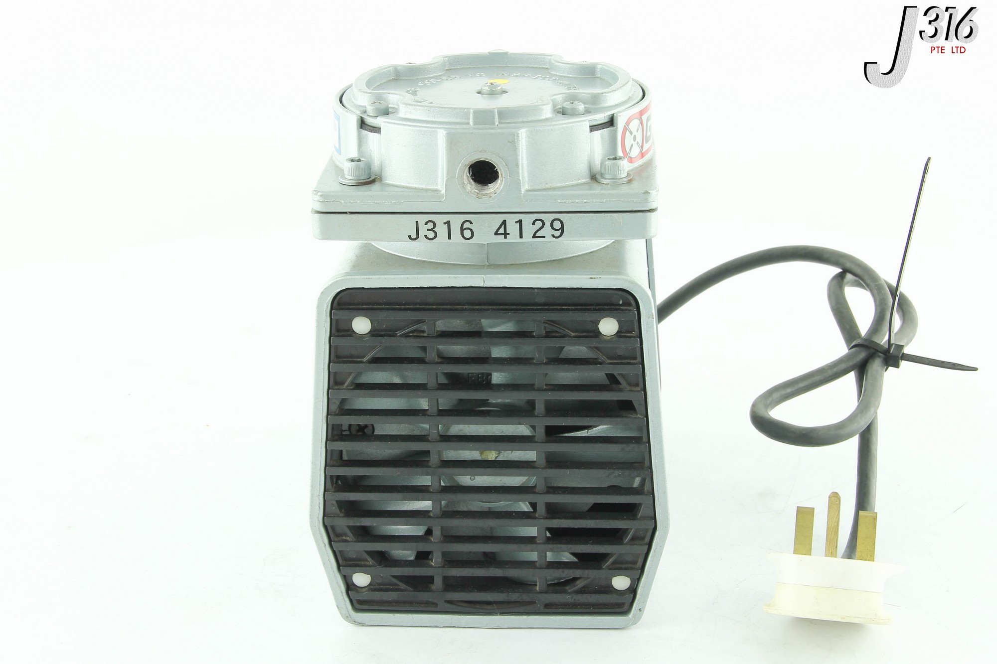 4129 GAST MFG CROP VACUUM PUMP DOA-V112-BN | eBay